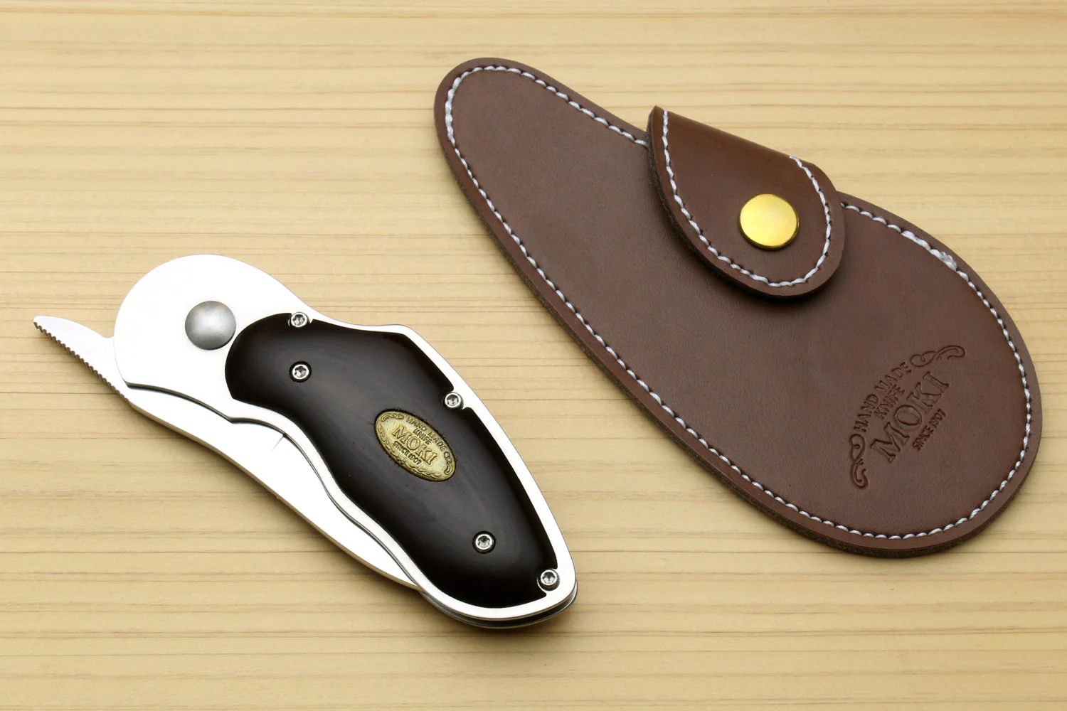 Moki VG-10 Stainless Steel Flamelock Folding Pocket Knife (Rabbit Polished Shiny Finish) - Image 4
