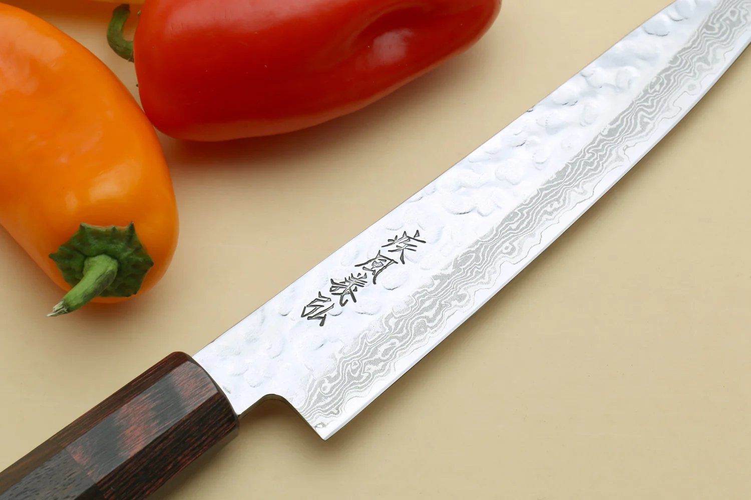 Yoshihiro VG-10 46 layers Hammered Damascus Santoku 7"(180mm) + Petty / Utility 6"(150mm) Chefs knife Set Rosewood Handle with Saya Cover - Image 5