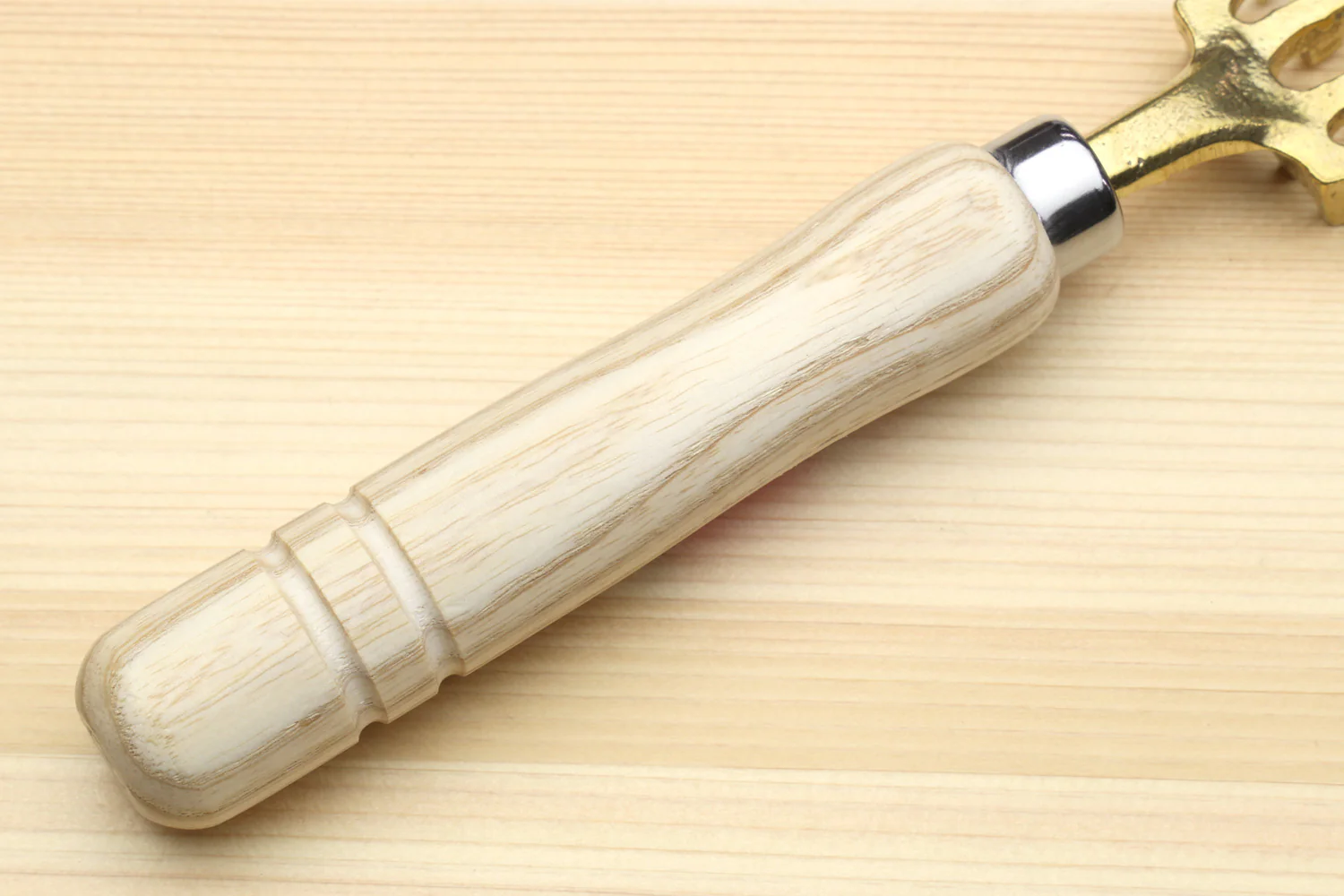 Yoshihiro Japanese Sushi Chef Tool Fish Scaler (Large) - Image 5