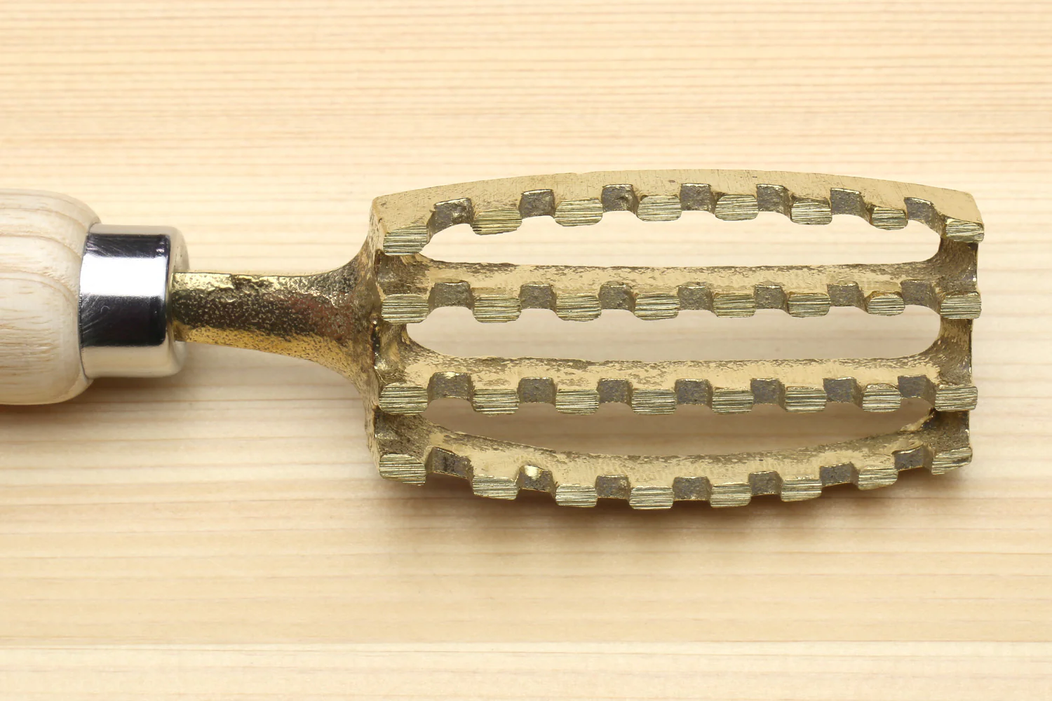 Yoshihiro Japanese Sushi Chef Tool Fish Scaler (Large) - Image 6