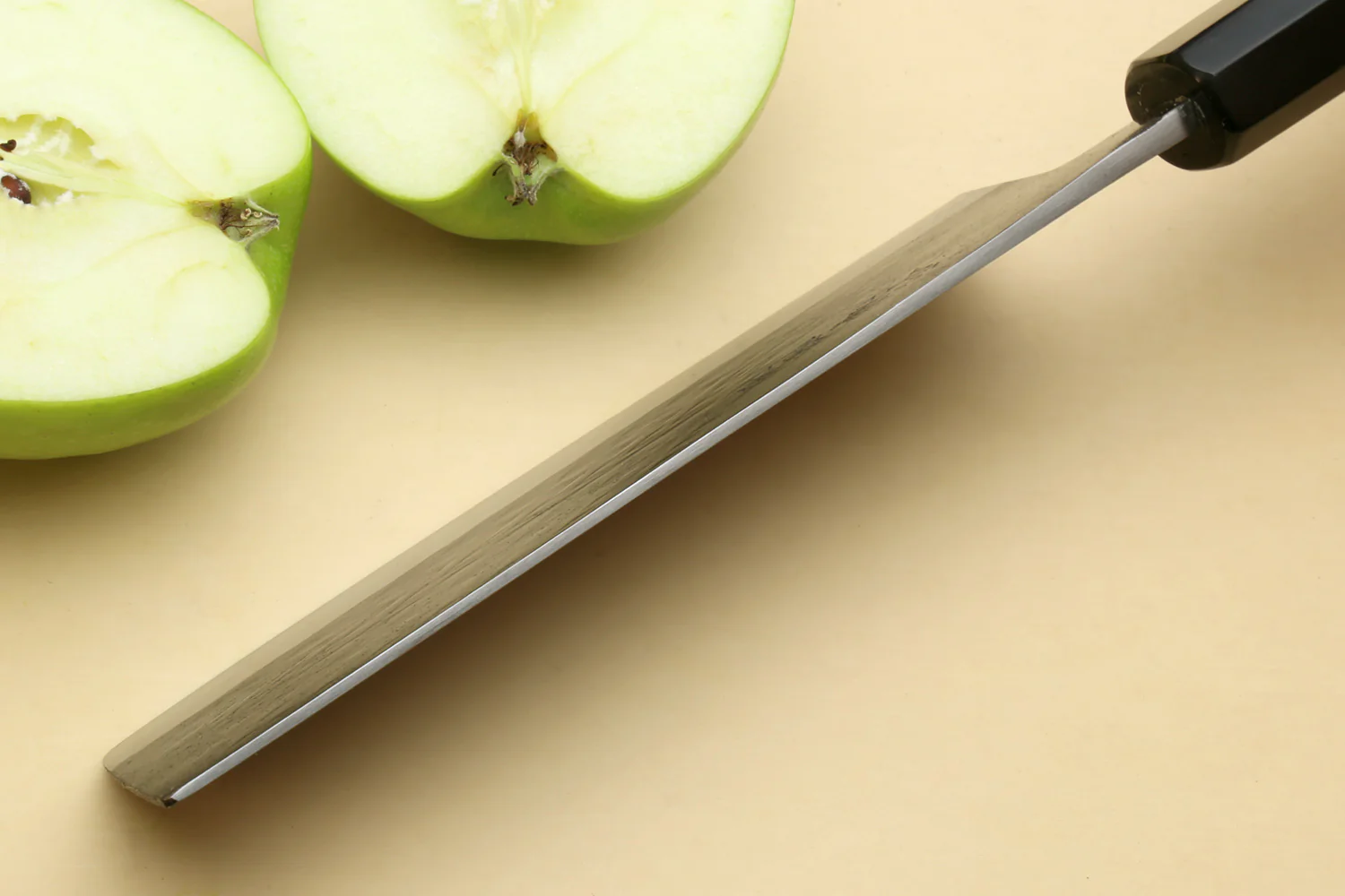Yoshihiro Kurouchi Black-Forged Blue Steel Stainless Clad Nakiri Japanese Vegetable Knife (Ebony Handle) - Image 6