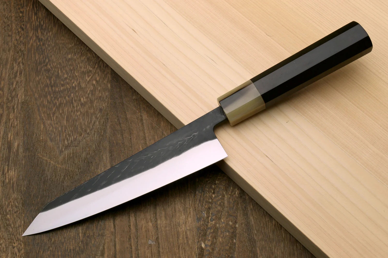Yoshihiro Kurouchi Stainless Clad Nashiji High Performance SLD Petty-Kiritsuke Utility Knife - Image 2