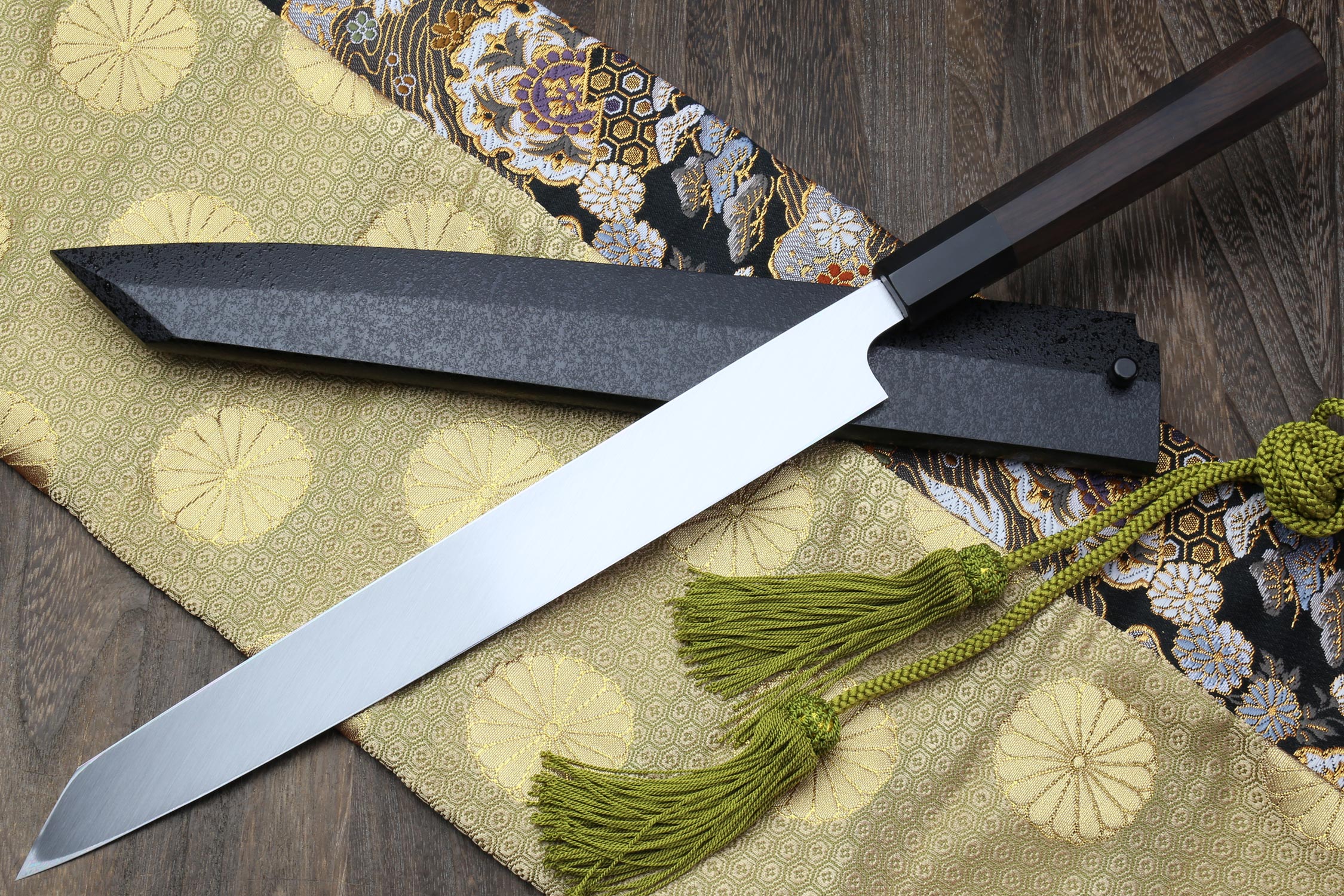 Yoshihiro Mizu Honyaki White Steel Mirror-Finished Namiukashi Yanagi Kiritsuke Ebony Handle - Image 4