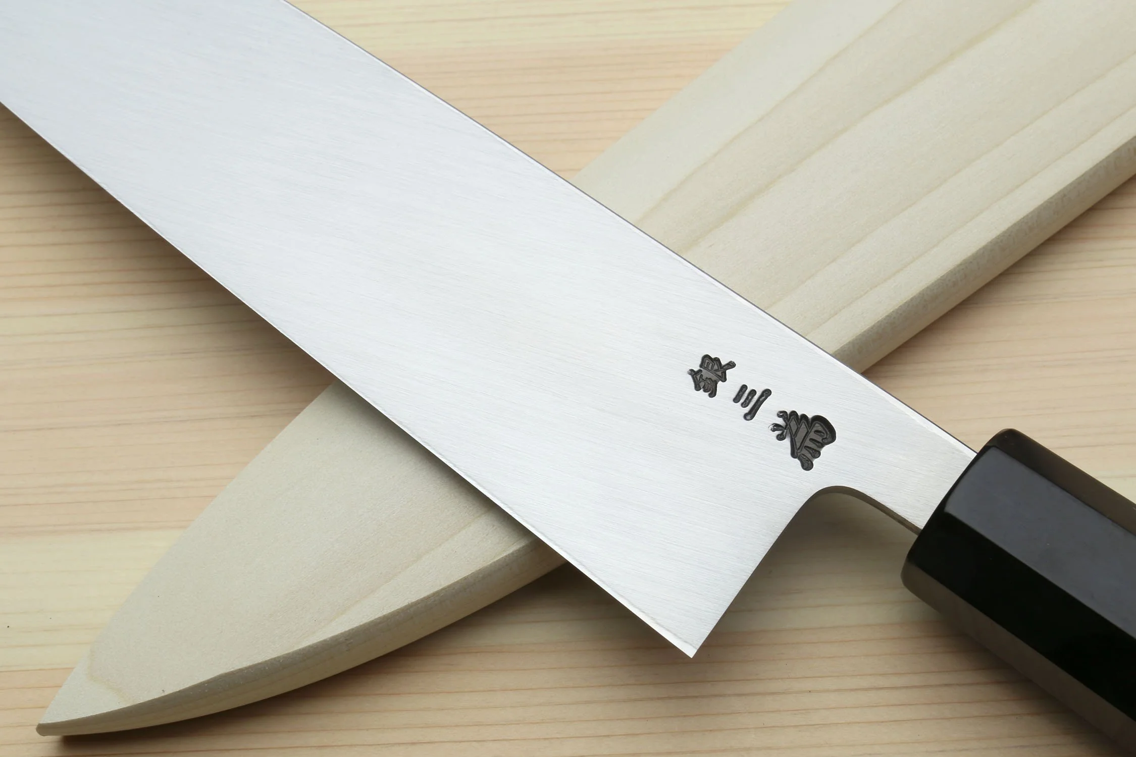 Yoshihiro Mizu Yaki Ginsan Semi-Stainless Mioroshi Japanese Fish Filet Knife Ebony Handle - Image 4