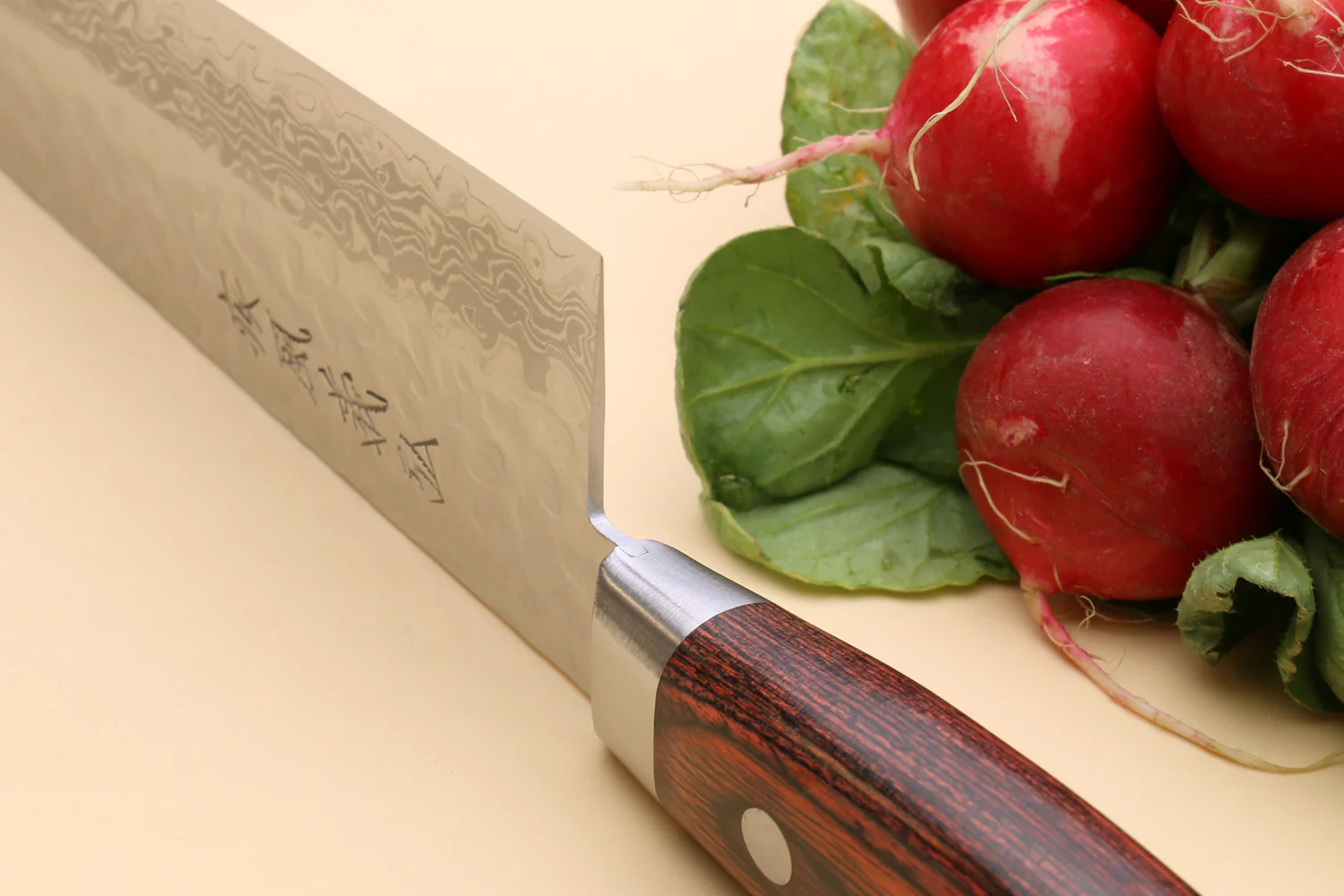 Yoshihiro VG-10 16 Layer Hammered Damascus Stainless Steel Santoku Chef knife - Image 7