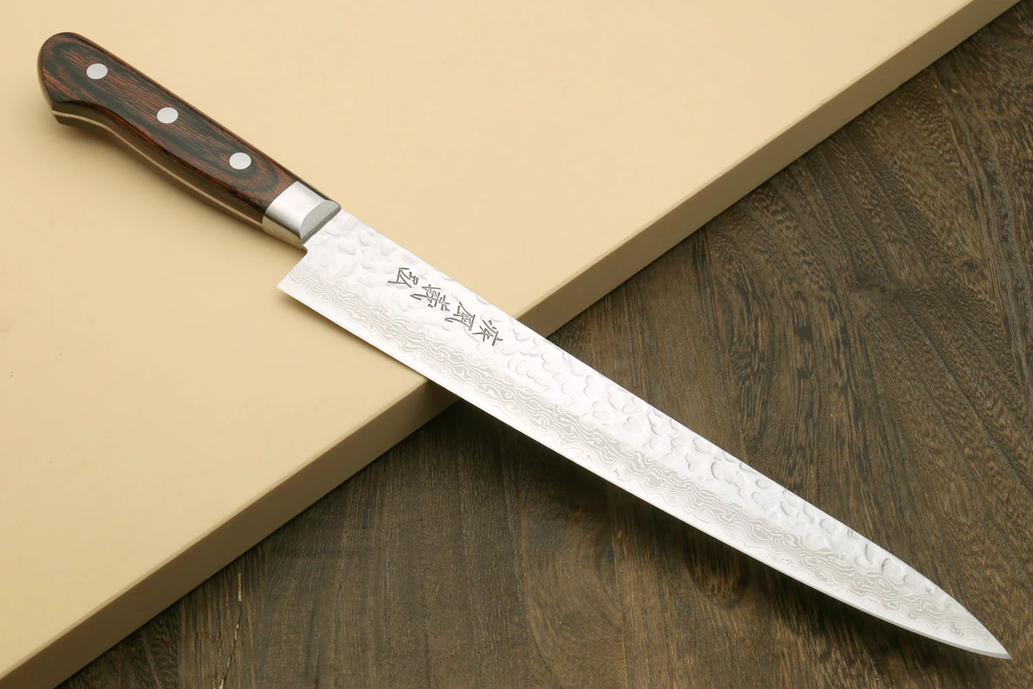 Yoshihiro VG-10 16 Layer Hammered Damascus Stainless Steel Sujihiki Slicer Chefs knife 9.5" (240mm) - Image 7