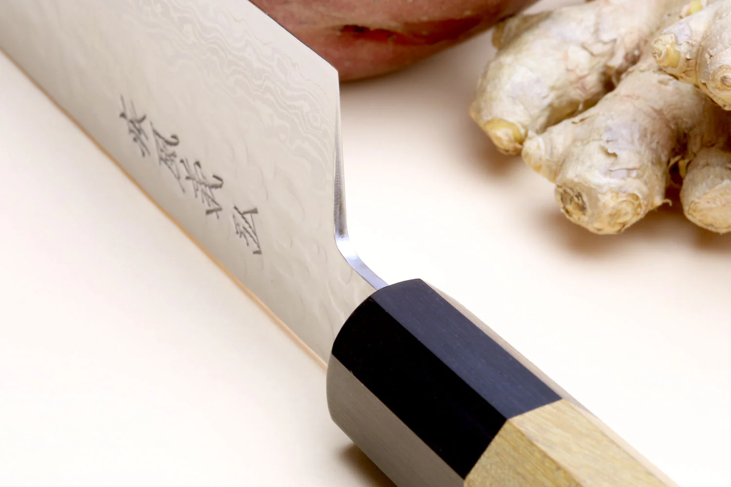 Yoshihiro VG-10 46 Layers Hammered Damascus Gyuto Japanese Chefs Knife (Octagonal Ambrosia Handle) - Image 6